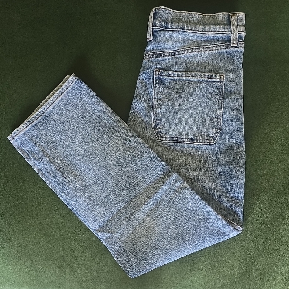 Express Sz 2 High Rise Straight Ankle Jeans